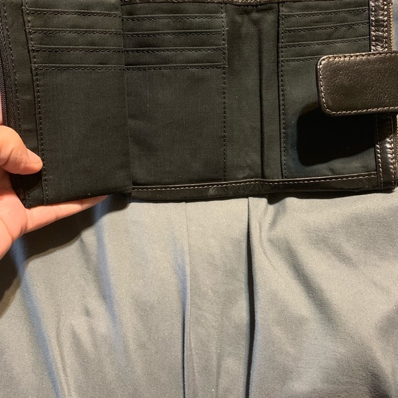 Wallet - Picture 5 of 8